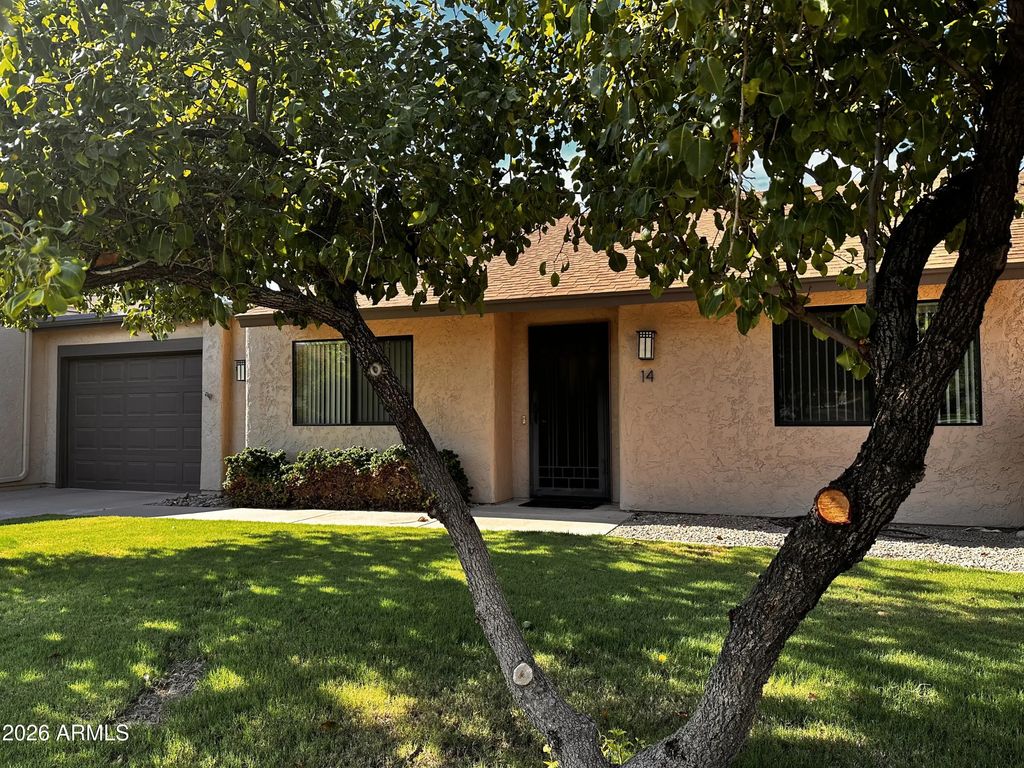 14 Leisure World, Mesa
