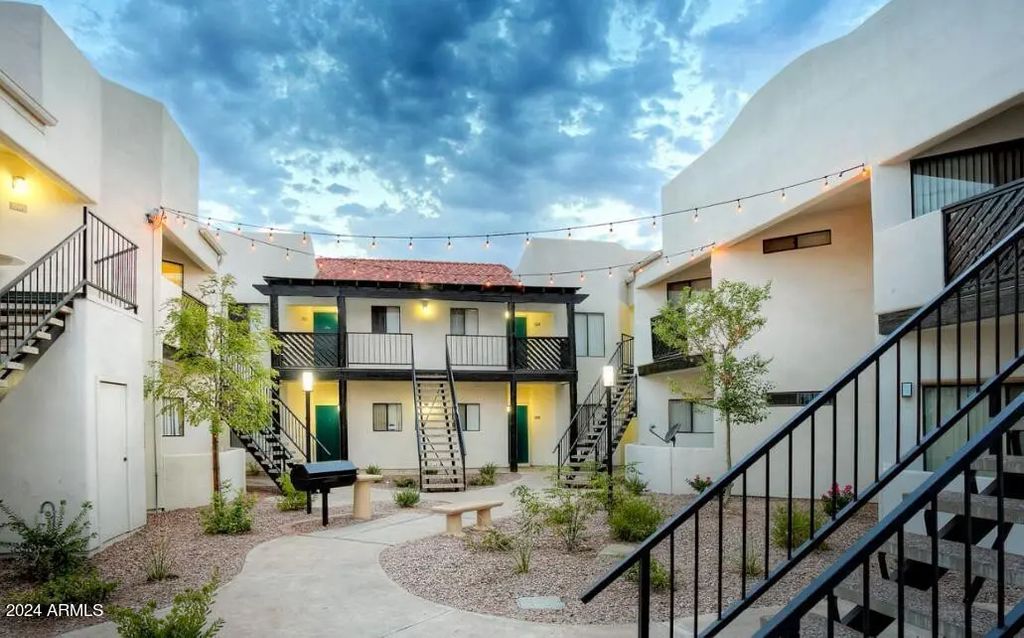 1820 E Bell De Mar Drive (unit A4), Tempe