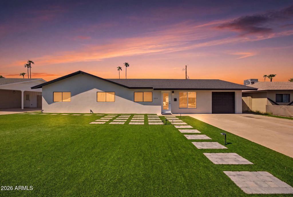 7634 E 3rd Street, Scottsdale