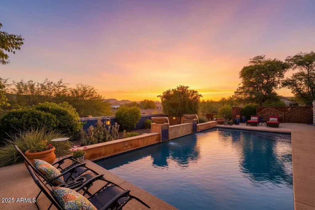 14 W Summerset Drive, Phoenix