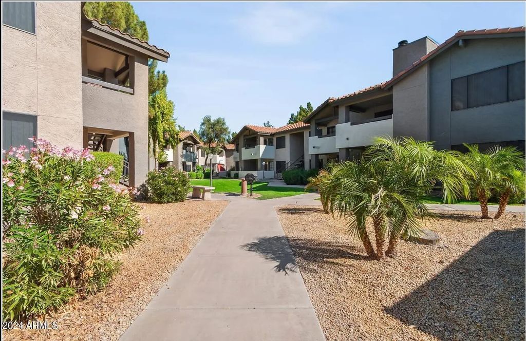 4909 W Joshua Boulevard (unit C2), Chandler