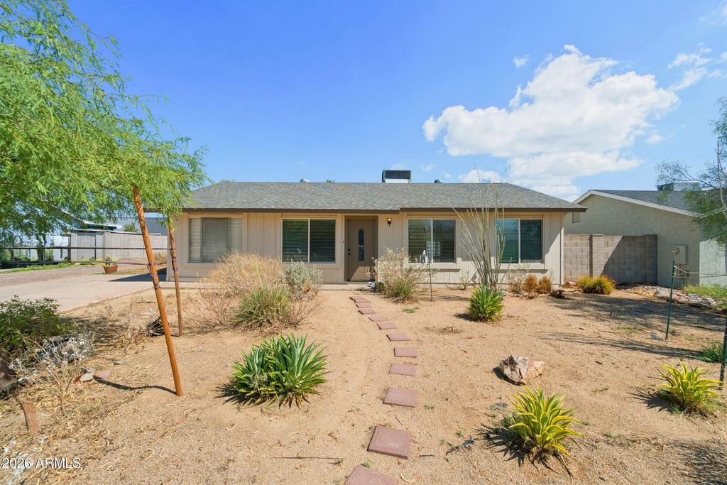 642 W Magdalena Drive, Tempe