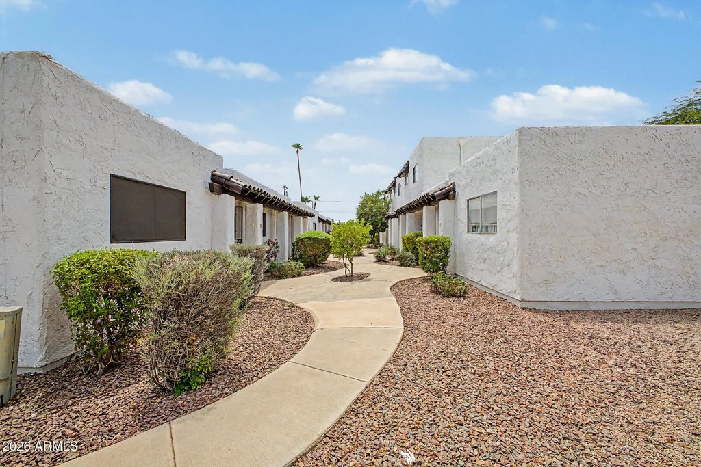 2401 N 70th Street (unit G), Scottsdale