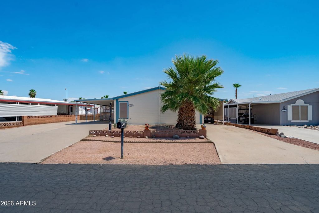 9009 E Ellasar Avenue, Mesa