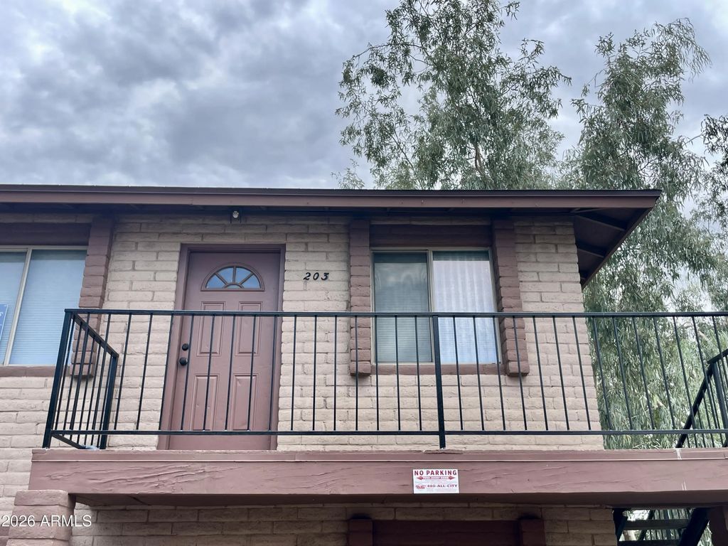 1234 N 36th Street (unit 203), Phoenix