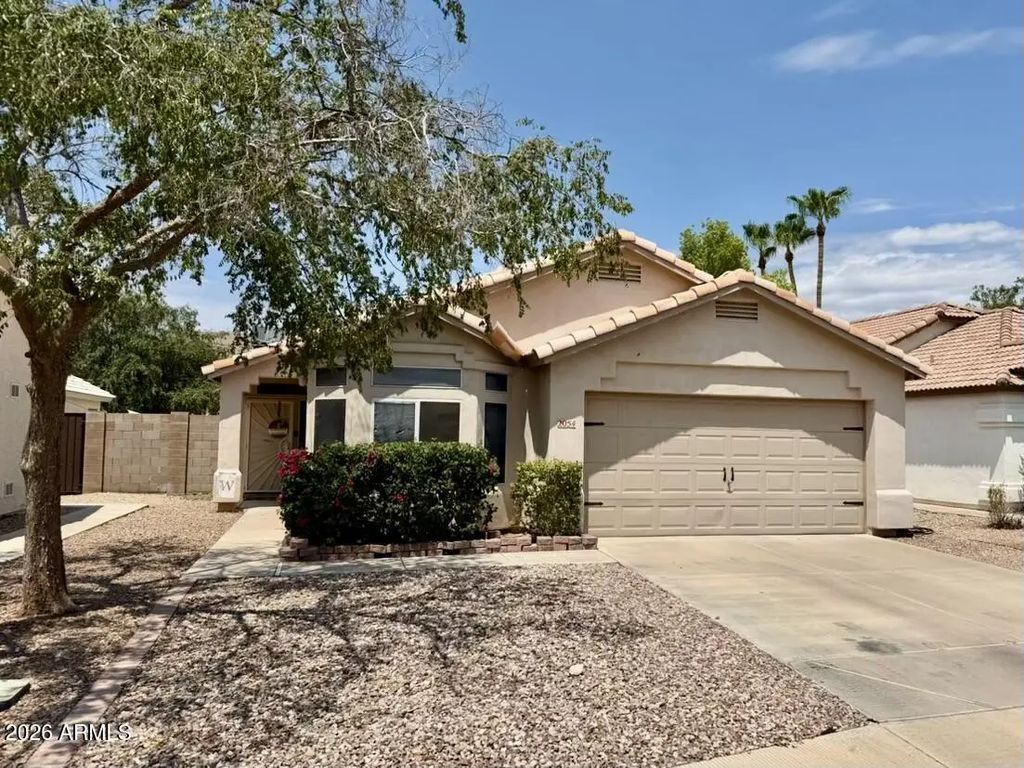 2054 N Los Alamos, Mesa