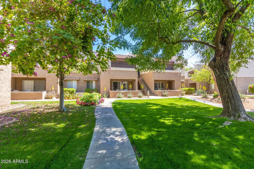 4444 E Paradise Village Parkway N (unit 204), Phoenix