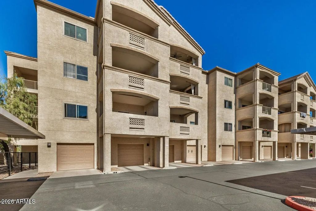 920 E Devonshire Avenue (unit 2012), Phoenix