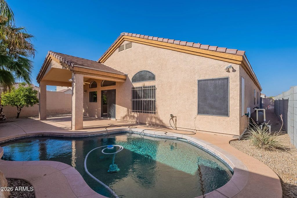 2103 E Wahalla Lane, Phoenix