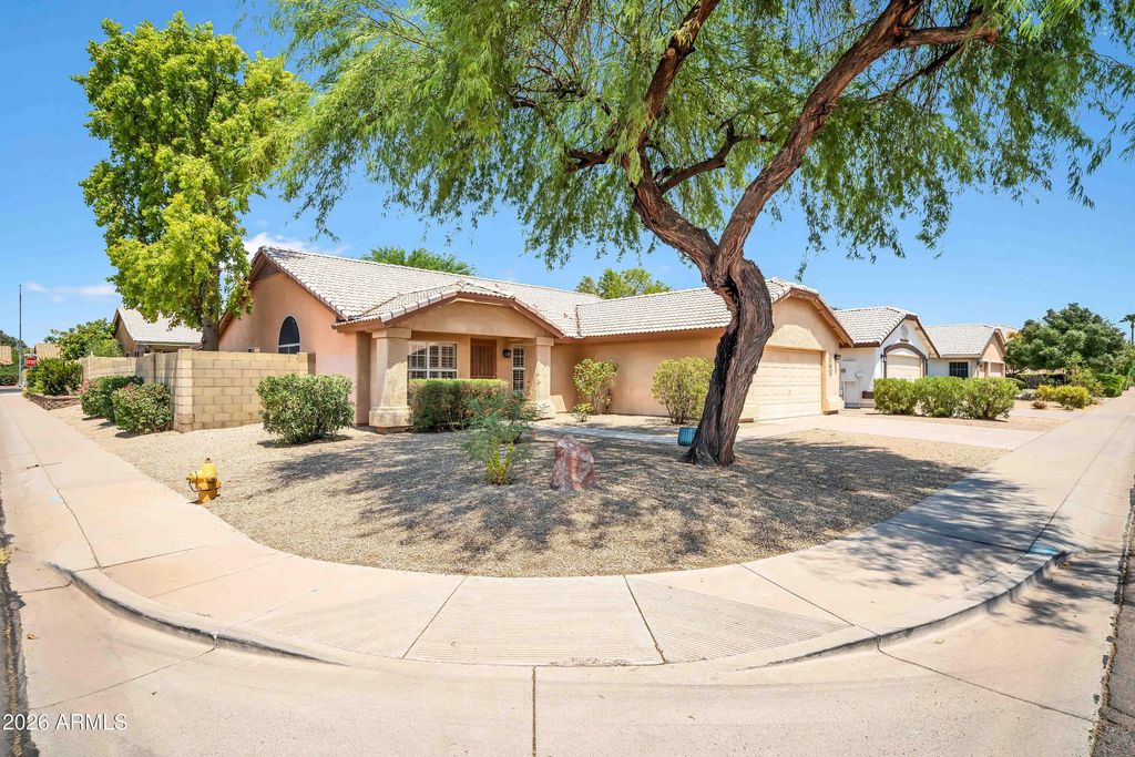 4502 E Saint John Road, Phoenix