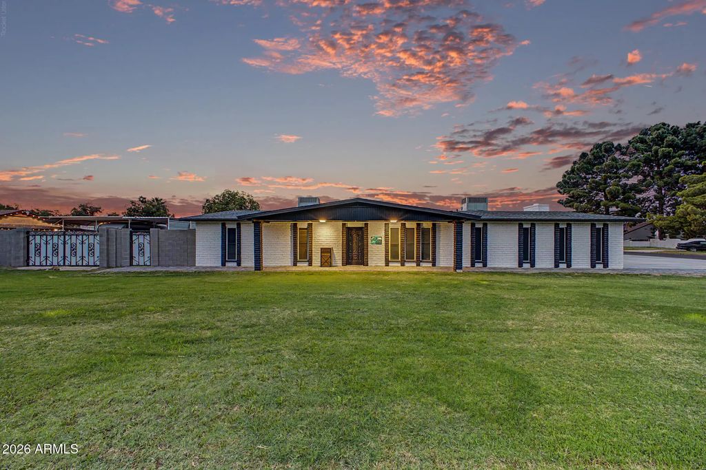 10302 W Earll Drive, Avondale