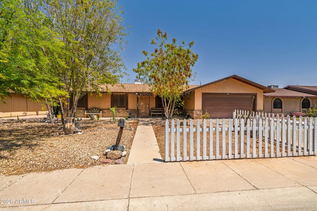 1280 E Crown Circle, Casa Grande
