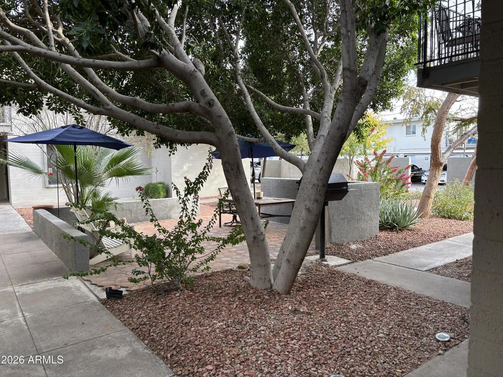 4111 E Camelback Road (unit 17), Phoenix