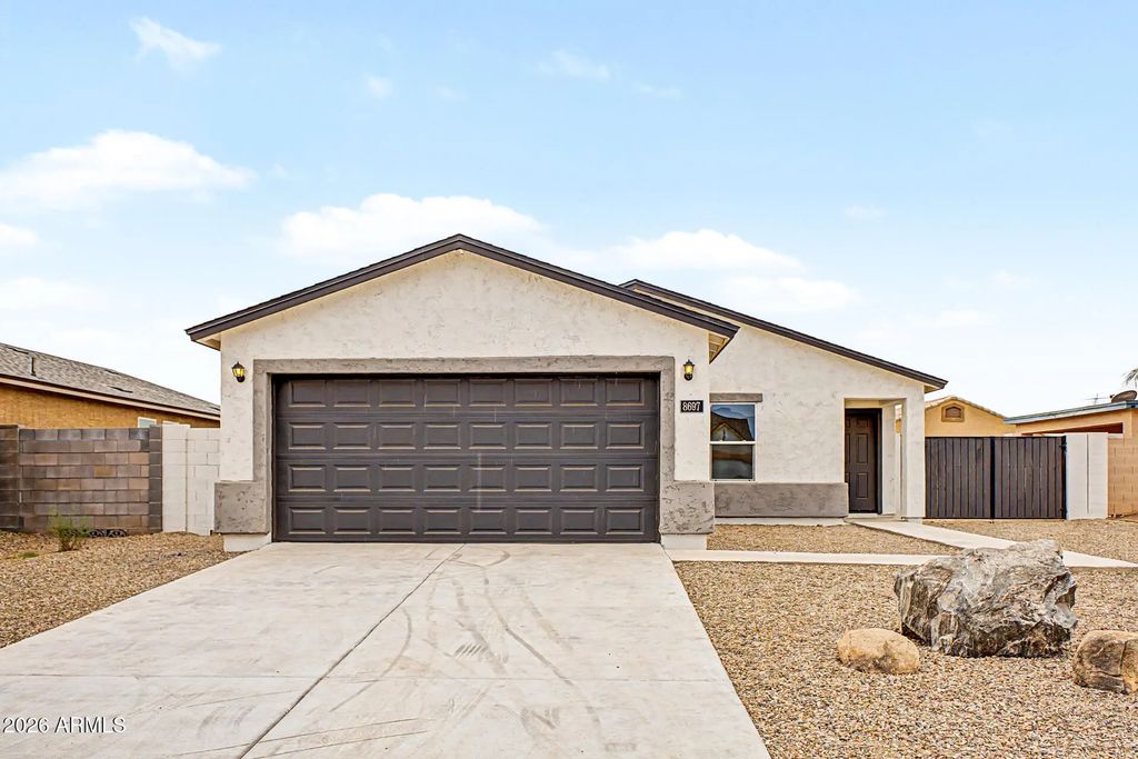 8697 W Concordia Drive, Arizona City
