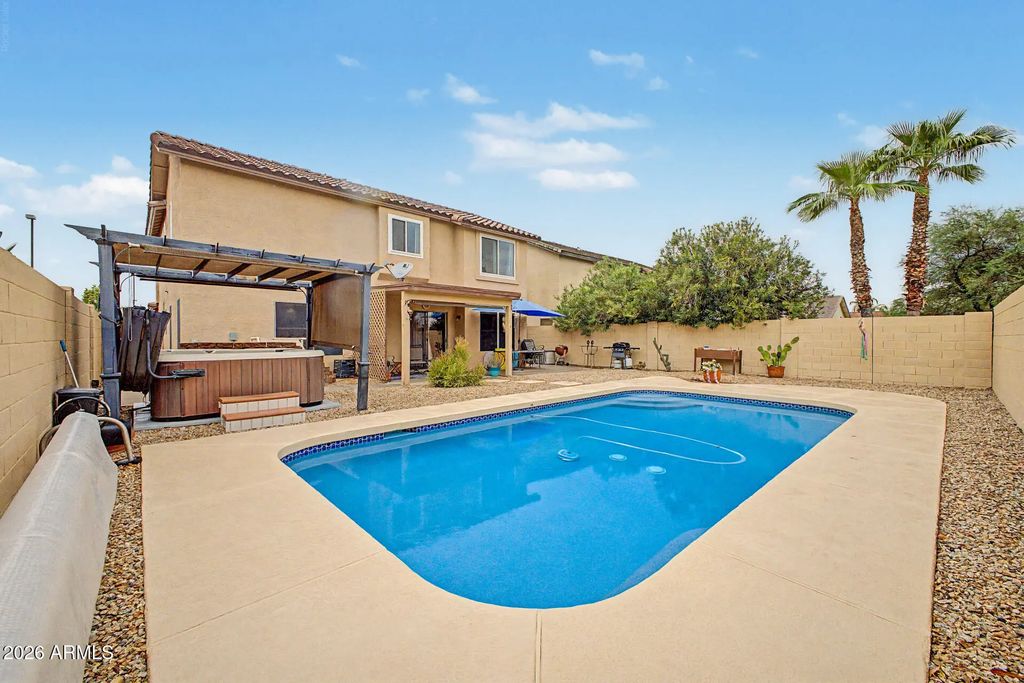 1071 S Honeysuckle Lane, Gilbert