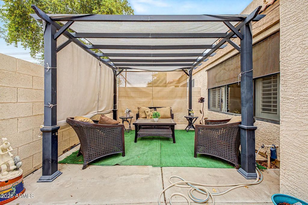 8870 N 48th Lane, Glendale