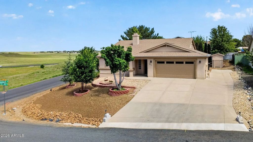 8000 Eagles Nest Lane, Prescott Valley