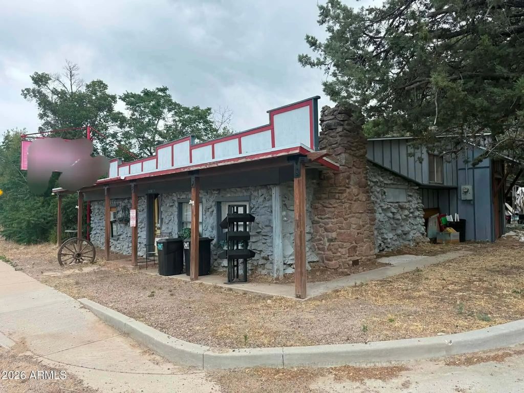 22611 S State Route 89, Yarnell