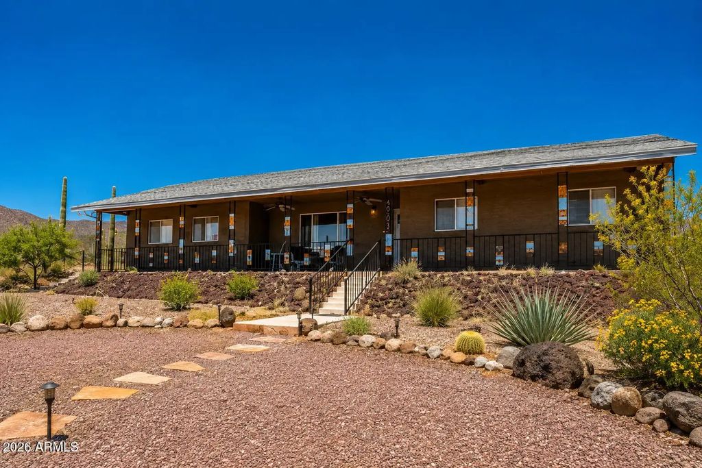 19080 E Indian Hills Drive, Black Canyon City