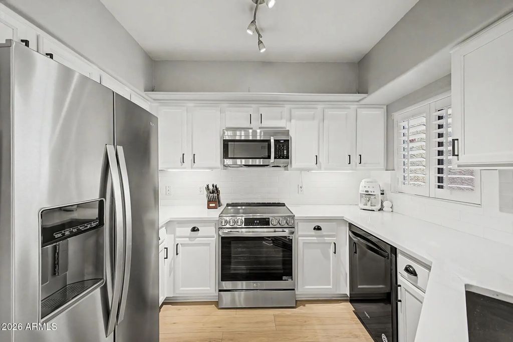 15095 N Thompson Peak Parkway (unit 1064), Scottsdale