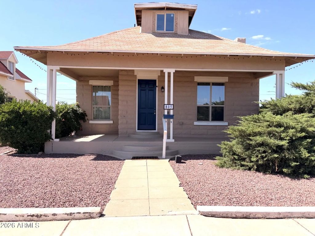 805 E 8th Street, Douglas