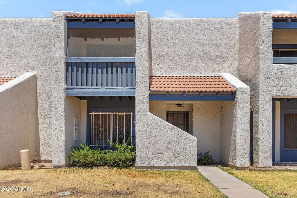 5409 W Echo Lane, Glendale