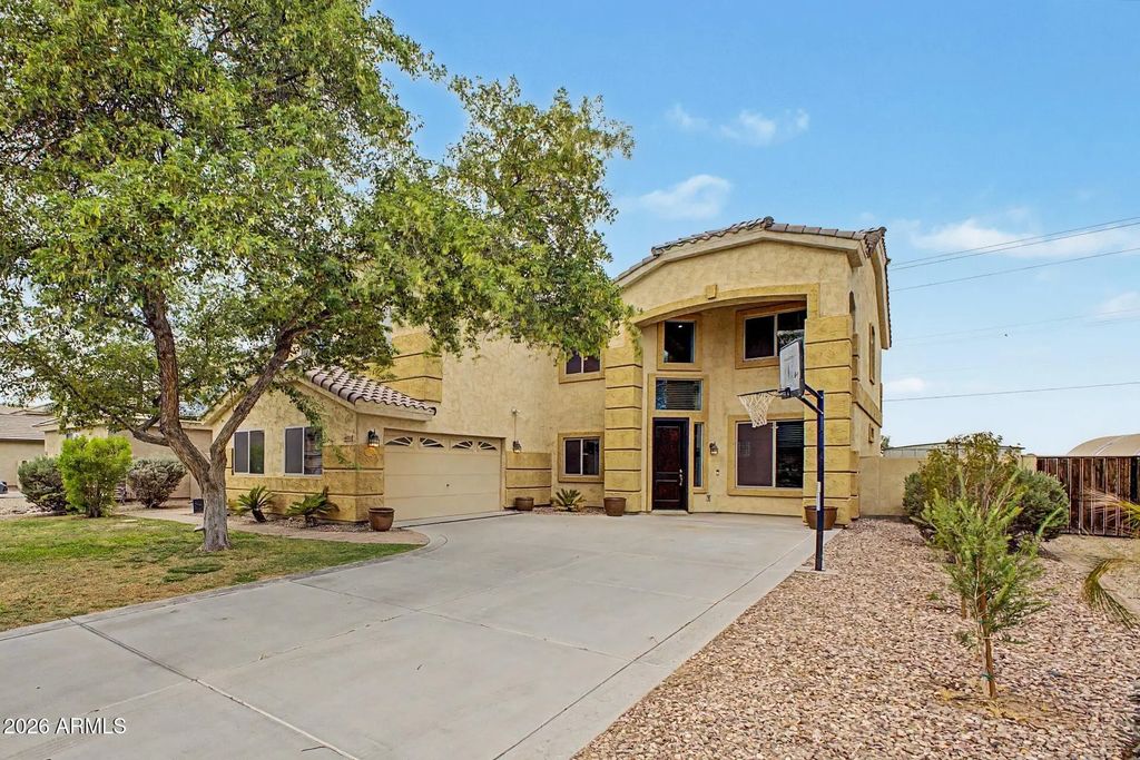 6820 W Pleasant Lane, Laveen