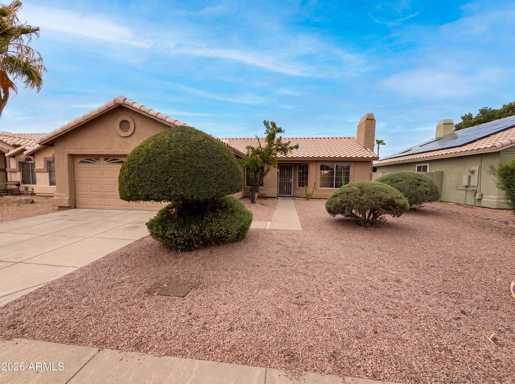 2945 E Hononegh Drive, Phoenix