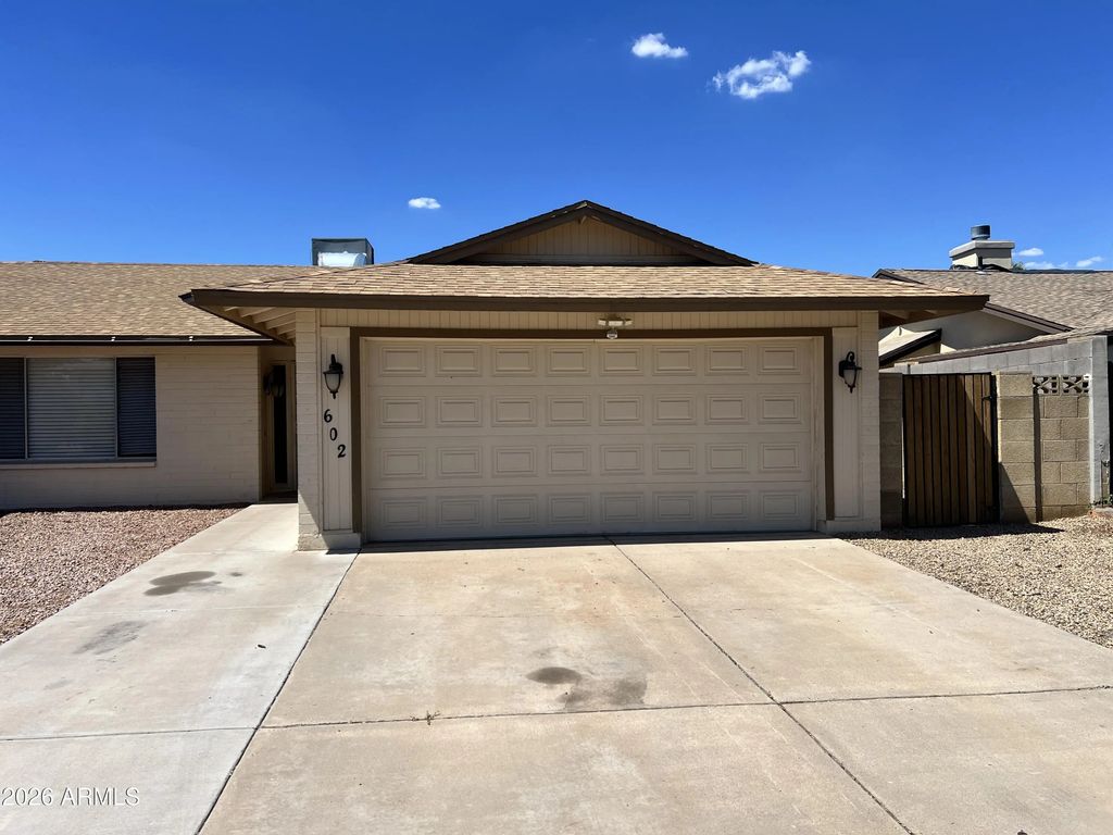602 E Lodge Drive, Tempe