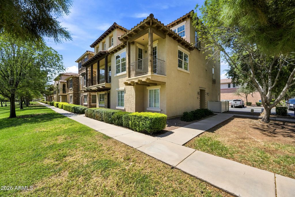 3691 E Leslie Drive, Gilbert