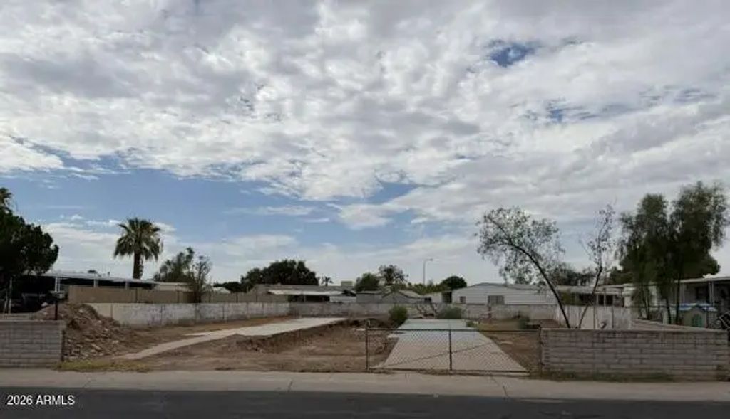6539 W Carol Avenue (unit 31), Glendale