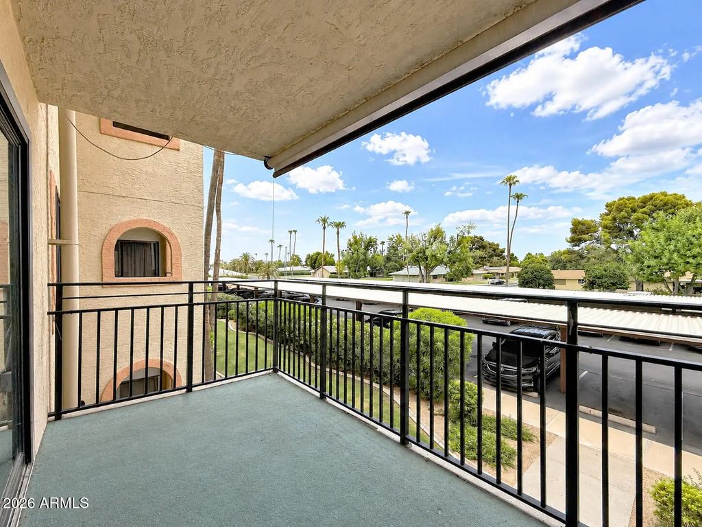 10330 W Thunderbird Boulevard (unit C222), Sun City
