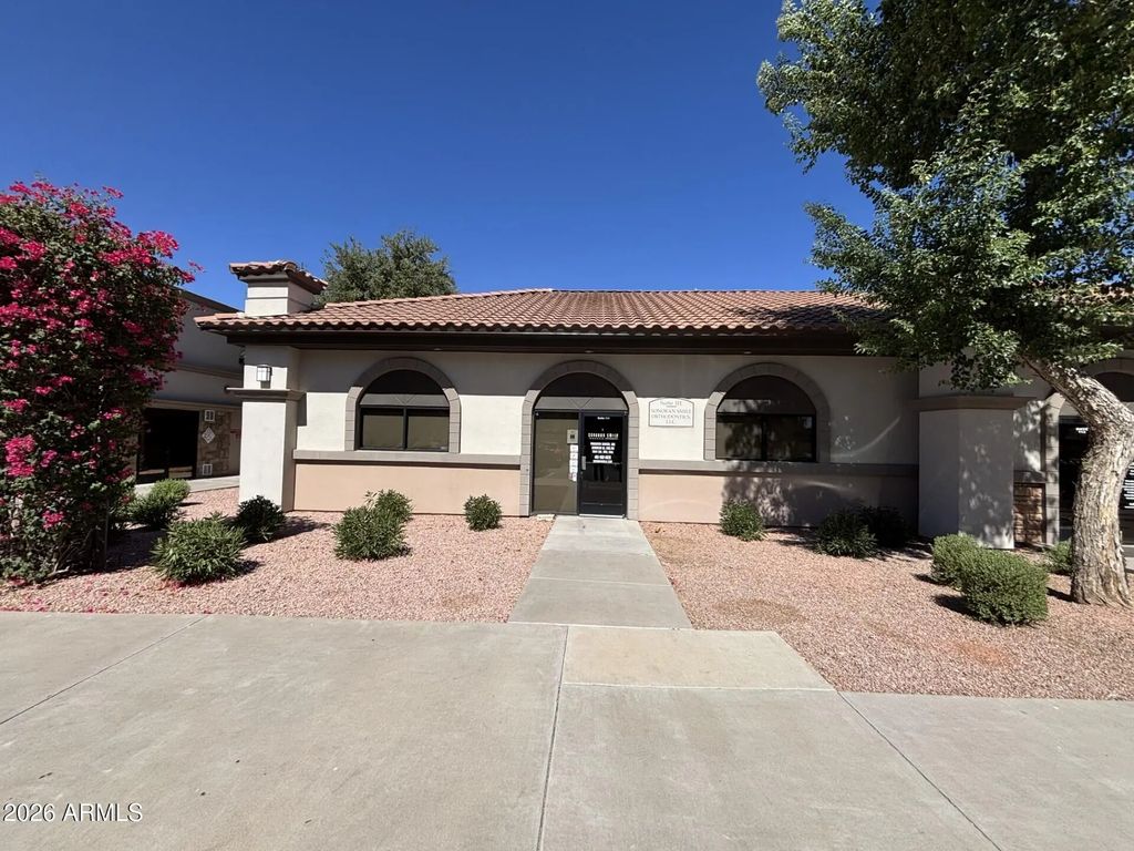 3336 E Chandler Heights Road (unit B20), Gilbert