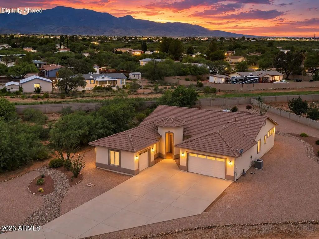 4322 S Cloud Dance Court, Sierra Vista