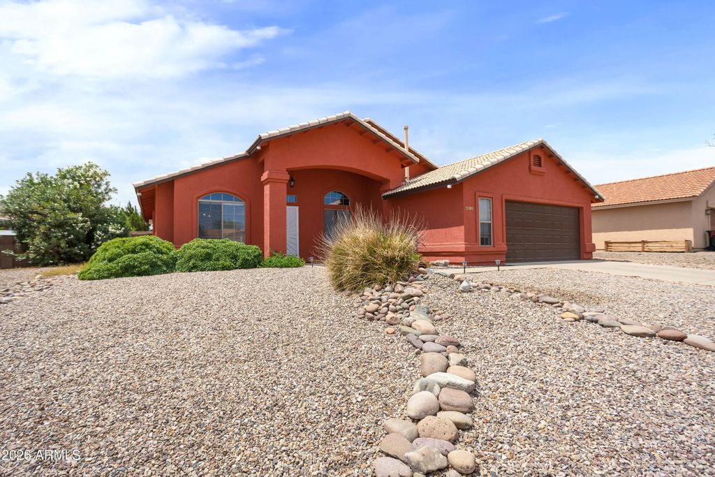 3880 Via De La Reina, Sierra Vista