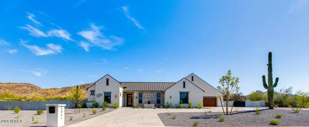 4041 E Mountain View Road, Phoenix