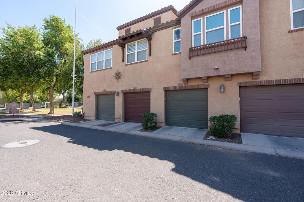 2670 S Voyager Drive (unit 112), Gilbert