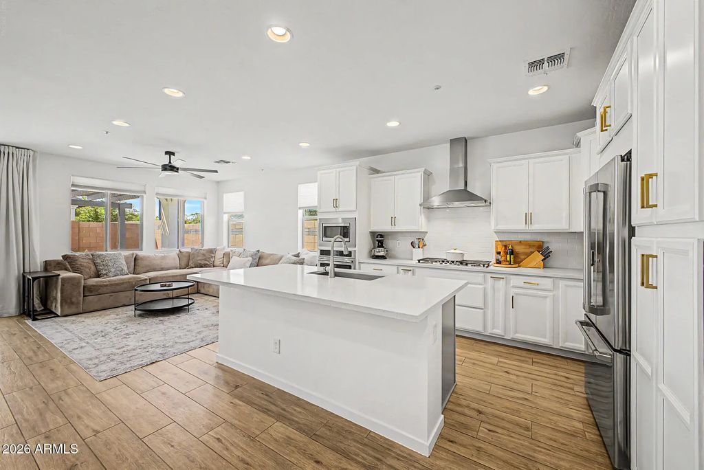 1876 S Huish Drive, Gilbert