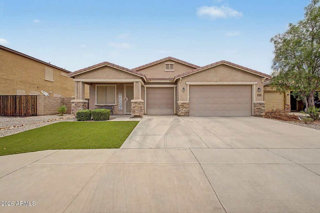 7119 S 68th Drive, Laveen