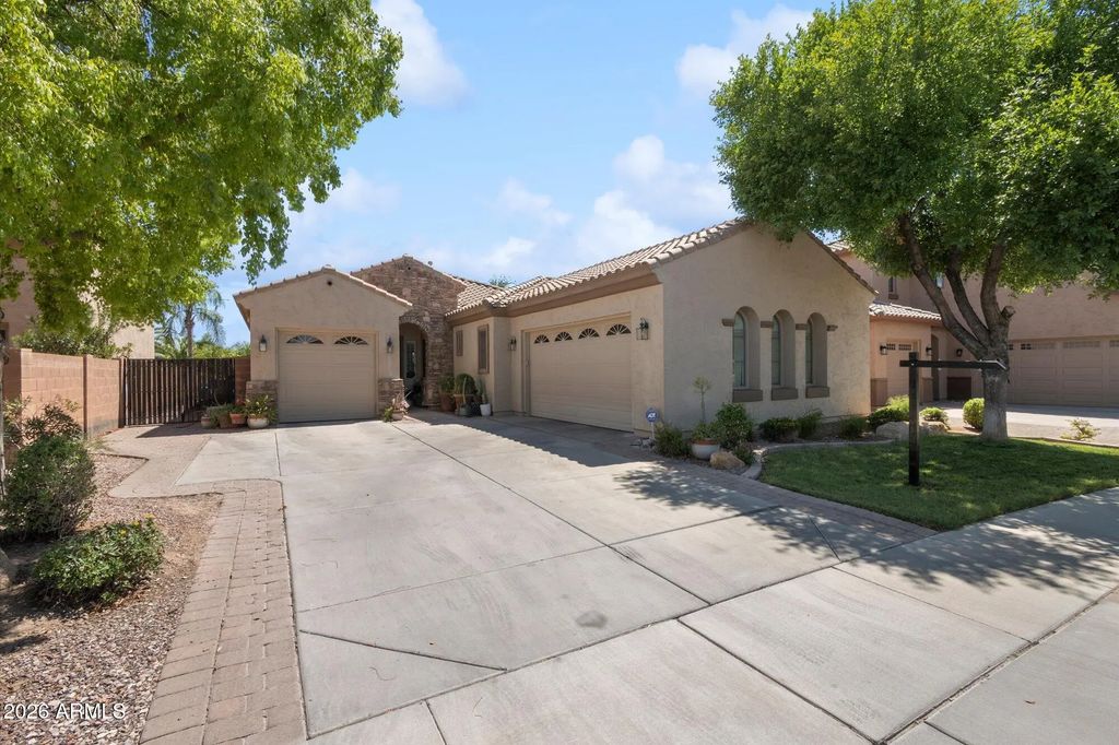 3105 E Claxton Court, Gilbert
