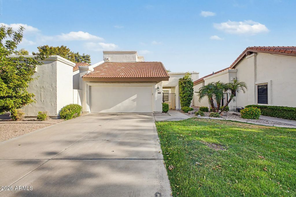 1843 E Sarah Lane, Tempe