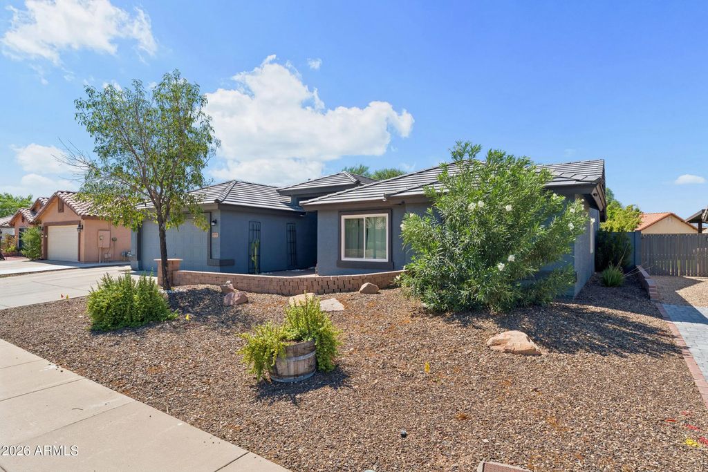 6319 W Villa Maria Drive, Glendale