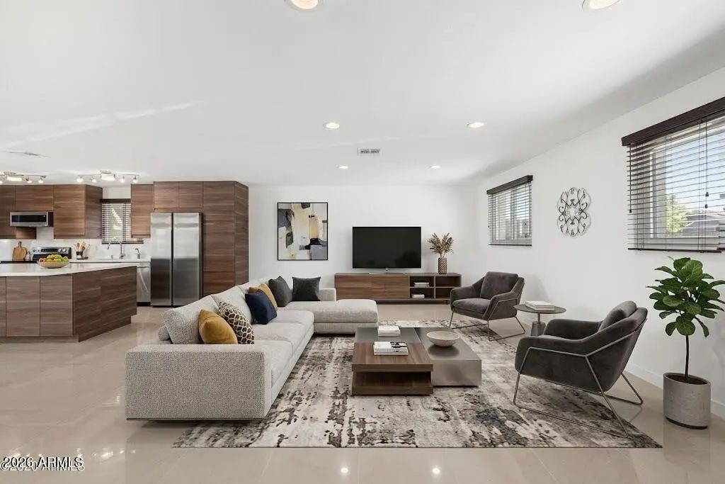 1043 E Lilac Drive, Tempe
