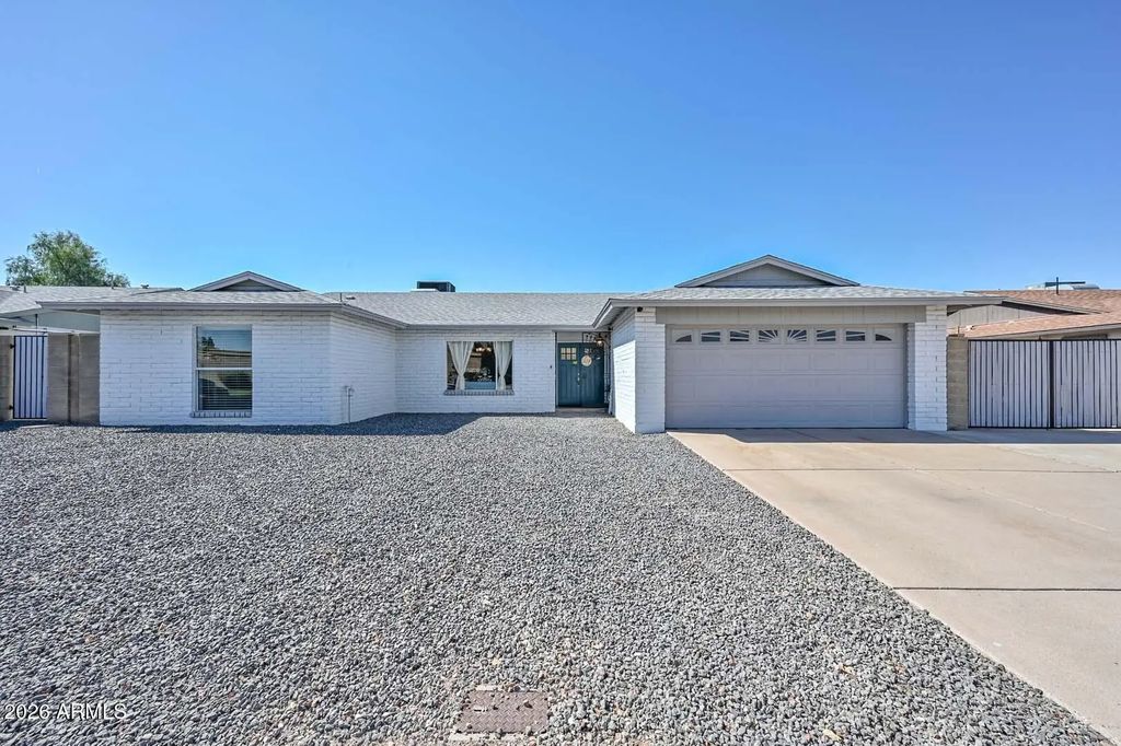 5825 W Crocus Drive, Glendale