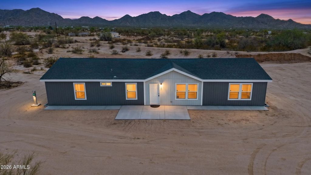 77 N Warren Road, Maricopa