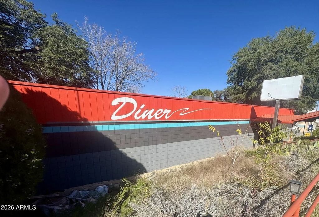 22624 S State Route 89, Yarnell