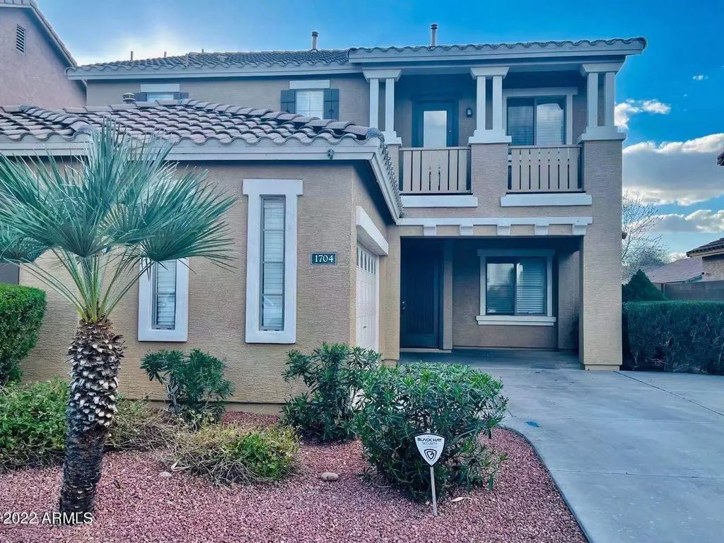 1704 S Falcon Drive, Gilbert