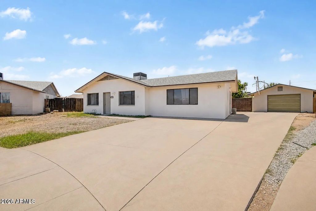 6450 S 46th Way, Phoenix