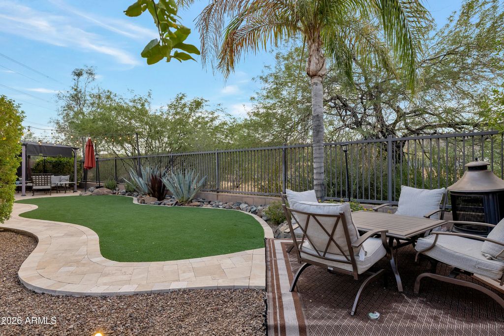2716 E Quiet Hollow Lane, Phoenix