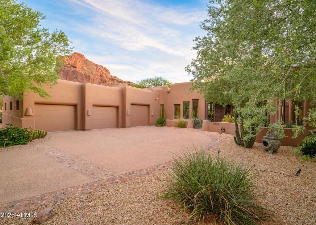 6050 N 52nd Place, Paradise Valley